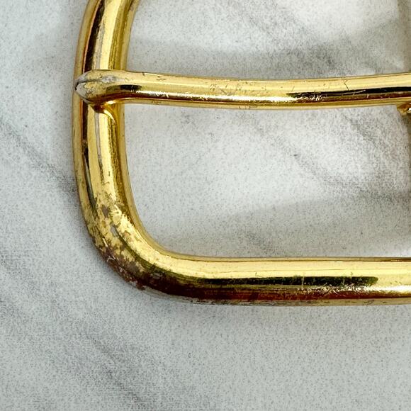 Gold Tone Rounded Simple Basic Belt Buckle - Picture 3 of 9